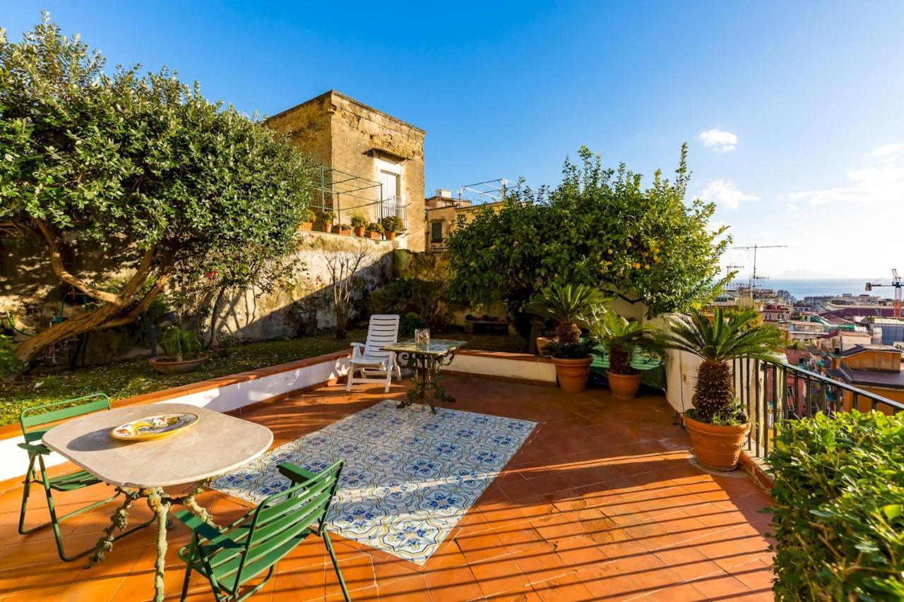 Villa Paola - Hidden Panoramic Garden And Terraces By Napoliapartments エクステリア 写真