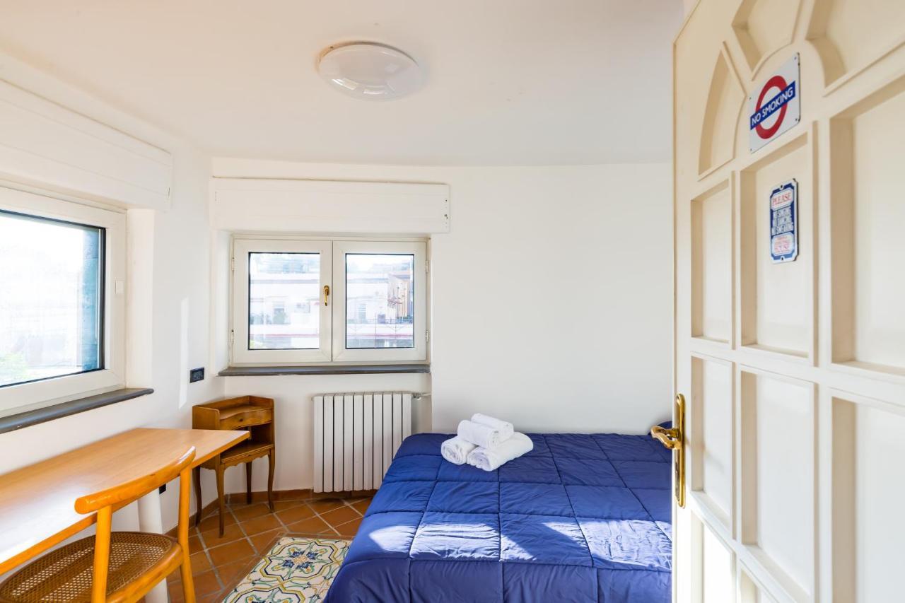 Villa Paola - Hidden Panoramic Garden And Terraces By Napoliapartments エクステリア 写真