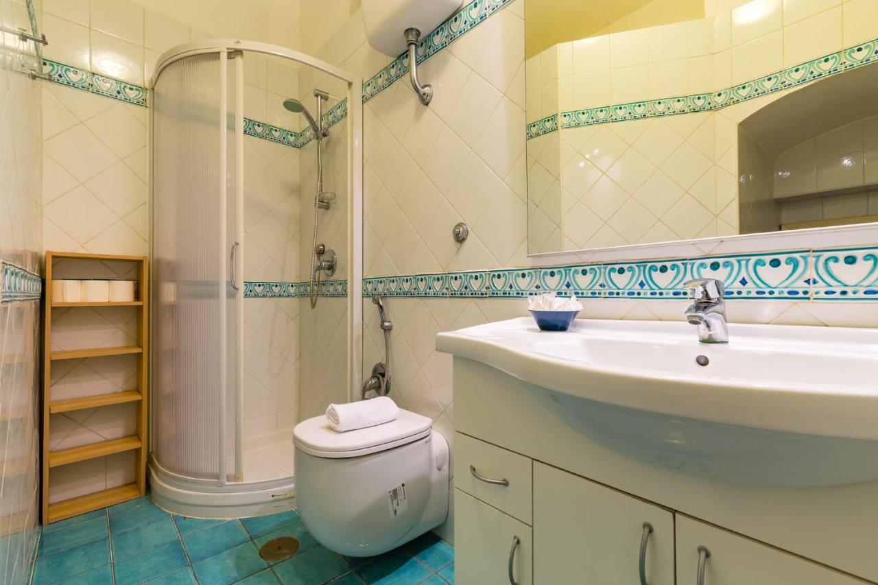Villa Paola - Hidden Panoramic Garden And Terraces By Napoliapartments エクステリア 写真